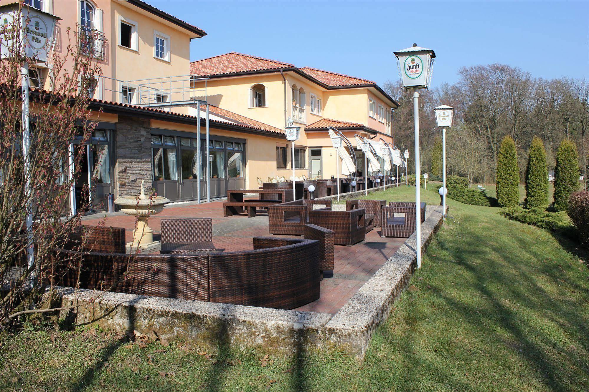 Waldhotel Marienheide Exterior photo